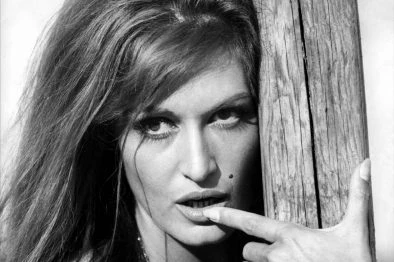 Dalida e gli altri cantanti morti suicidi