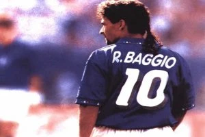 Roberto Baggio: 50 anni da “Divin Codino” in 10 date