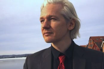 Julian Assange: l’uomo che svela i segreti più torbidi del mondo