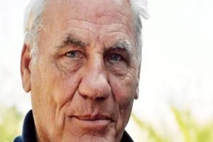 Ryke Geerd Hamer: il medico che accompagna verso la morte, promettendo la vita