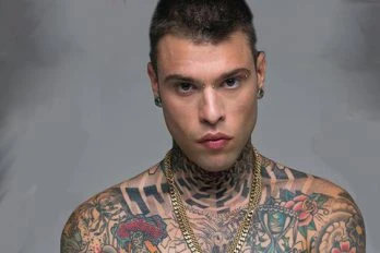Fedez, la Ferragni e J-Ax: quando il successo è “organizzato”